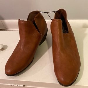 Short casual boot (Brown)